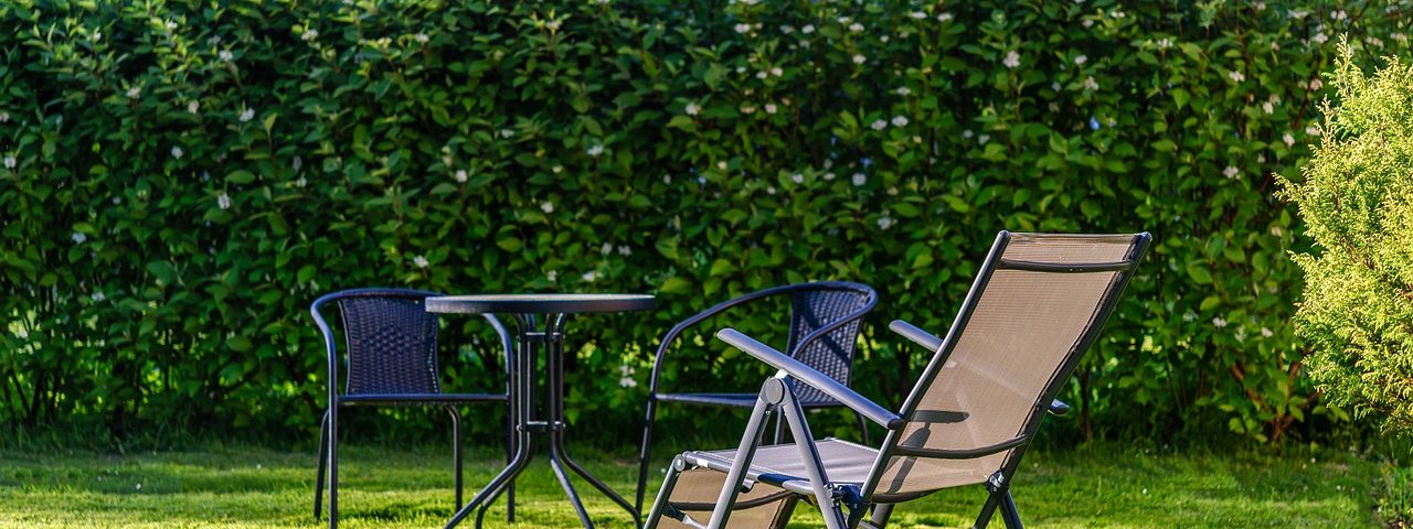 Features to look for in Reclining Lawn Chairs - Ibandhu